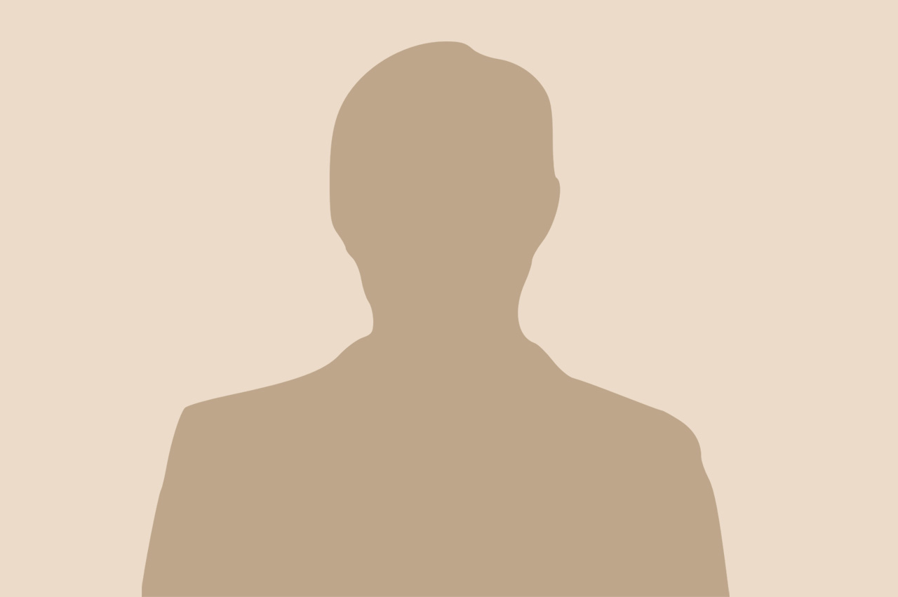 silhouette-of-a-man-36181_1280